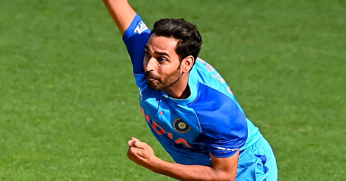 Three Indian bowlers who bowled two maiden overs in T20 Internationals