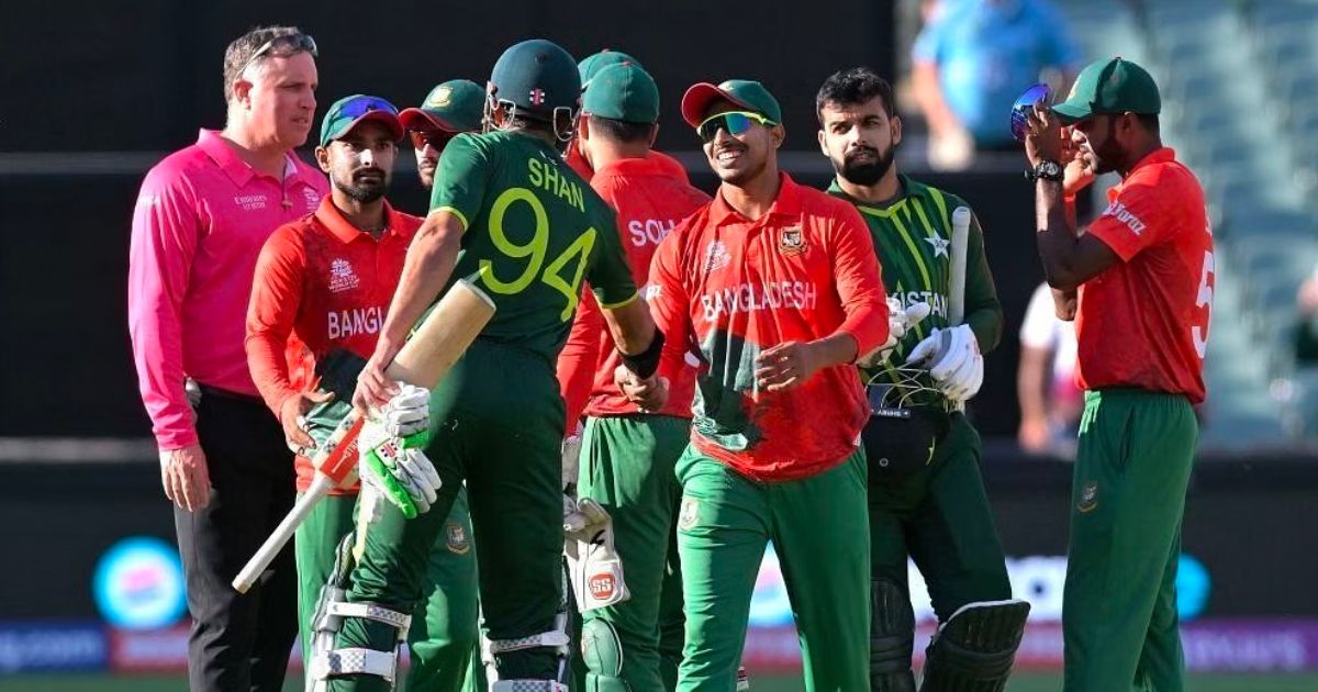 Pakistan beat Bangladesh by five wickets to reach semi-finals