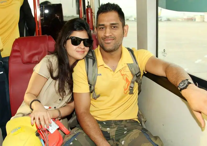 dhoni 4 jpg