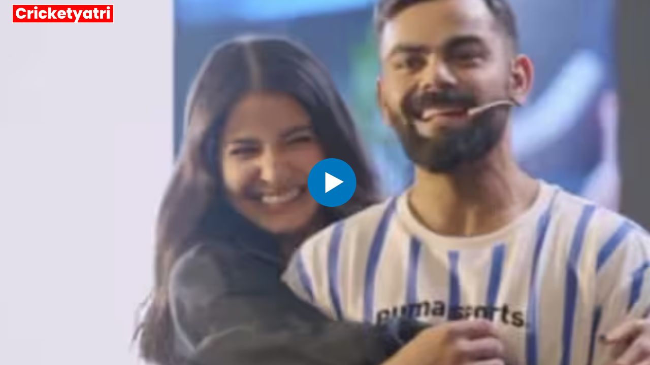 Anushka Sharma Sledges Virat Kohli at Live Event