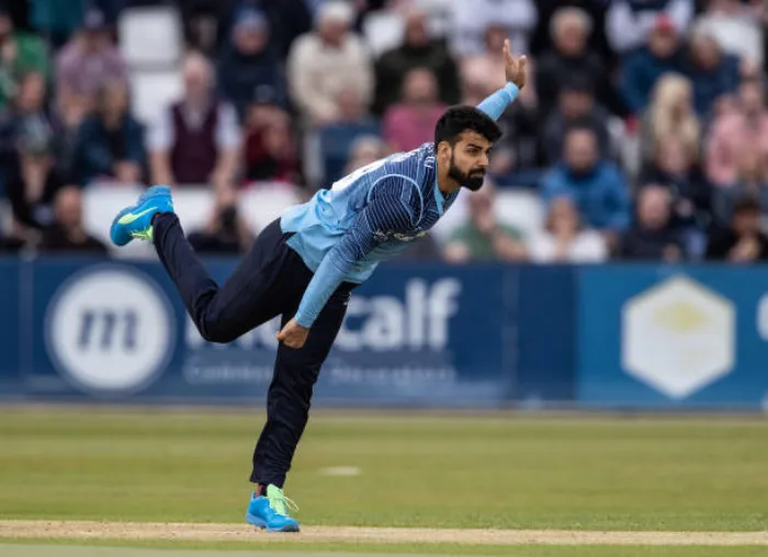 shadab khan yorkshire getty 700x700 1