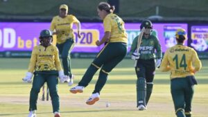 PAK-W vs SA-W